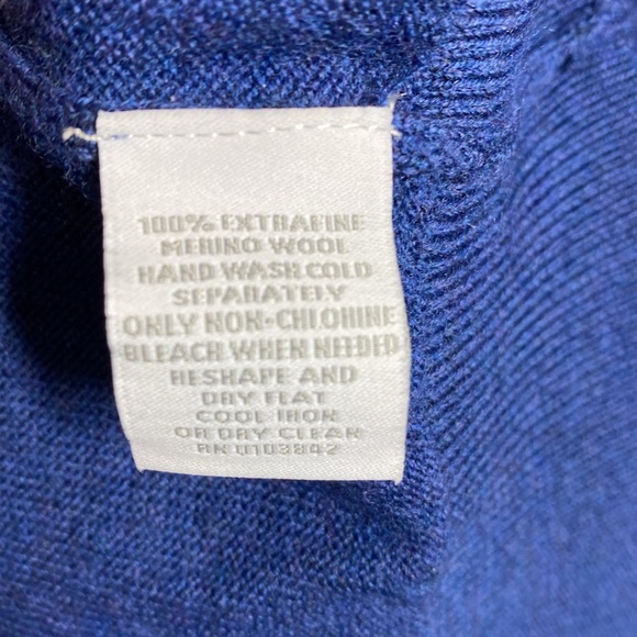 Men’s Merino Wool V Neck Sweater Blue Size Large EUC Toscano Firenze - Picture 4 of 4